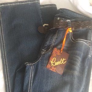 REVOLT jeans